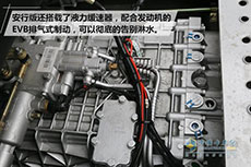 HOWO T7H 6×4智慧安行版危化品運輸車