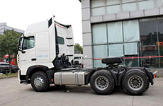 HOWO T7H 6×4智慧安行版?；愤\輸車
