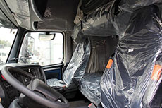 HOWO T7H 6×4智慧安行版危化品運輸車