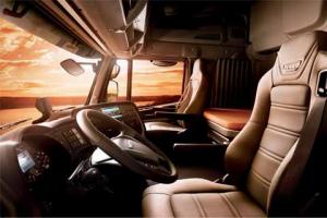 依維柯 STRALIS HI-ROAD  420馬力 6X2牽引車 AT440S42TY/PT