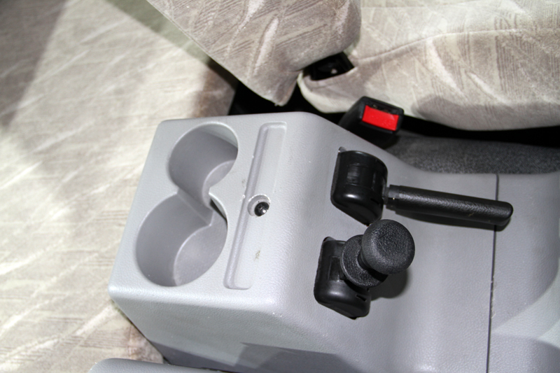 東風(fēng)商用車 東風(fēng)天龍準(zhǔn)重型中長途運輸車