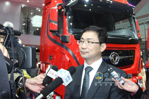 東風(fēng)商用車(chē)總經(jīng)理黃剛