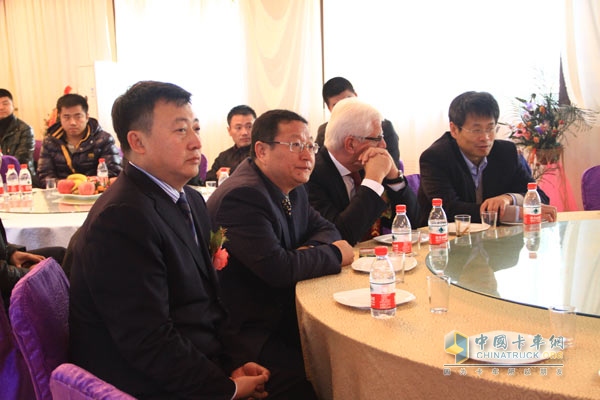 中國重汽11輛SITRAK交付暨黑龍江產品推介會