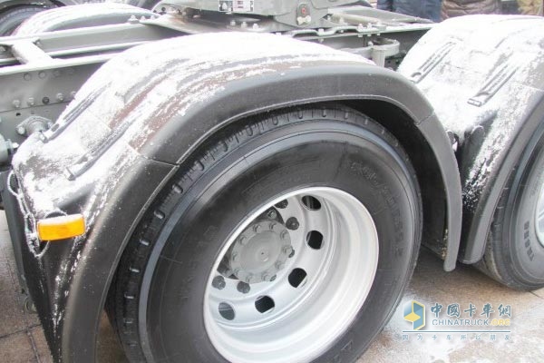 中國(guó)重汽 HOWO T7H 標(biāo)載440馬力牽引車