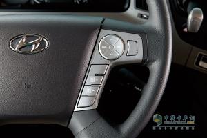 四川現(xiàn)代 Xcient 創(chuàng)虎P440 8×4自卸車