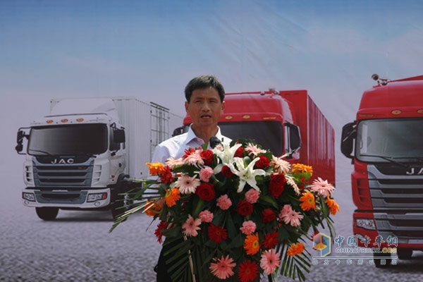 東營市亨通汽車工業(yè)貿(mào)易有限責(zé)任公司董事長姜振河