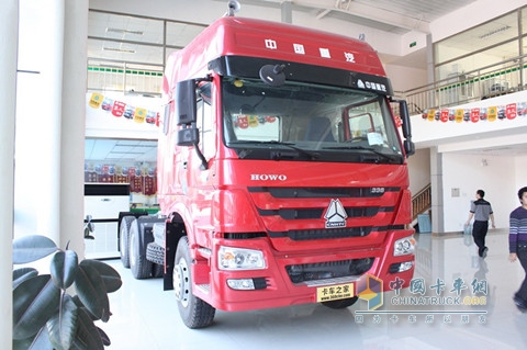 中國(guó)重汽 HOWO 6×4牽引車
