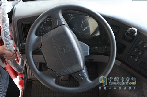 中國(guó)重汽 HOWO 6×4牽引車