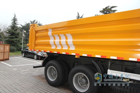 中國(guó)重汽 HOWO 6×4自卸車