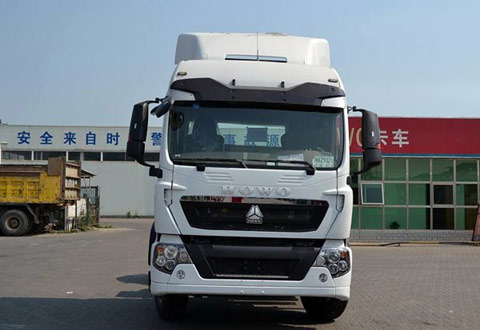 中國重汽 HOWO-T5G 4*2牽引車 310馬力