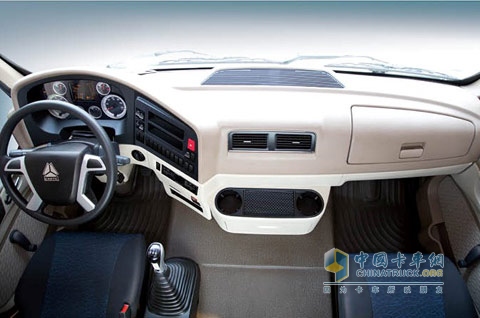 中國重汽 HOWO-T5G 4*2牽引車 310馬力