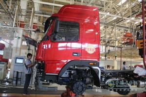 大運N6重卡進入安徽市場  現(xiàn)場交付十余臺重卡