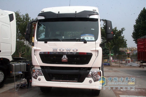 中國重汽 HOWO-T5G 4*2牽引車 310馬力