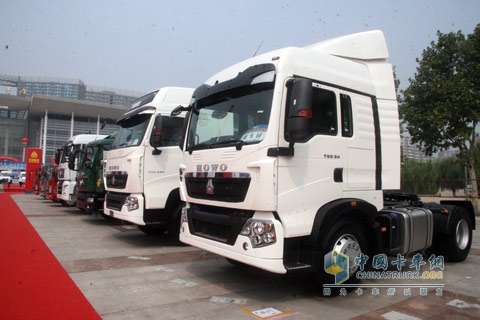 中國重汽 HOWO-T5G 4*2牽引車 310馬力