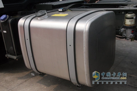 中國重汽 HOWO-T5G 4*2牽引車 310馬力