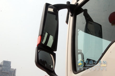 中國重汽 HOWO-T5G 4*2牽引車 310馬力