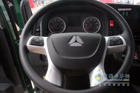 中國重汽 SITRAK-C5H郵政車4×2（5噸）