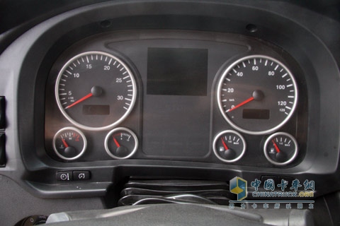 中國重汽 SITRAK-C5H郵政車4×2（5噸）