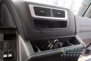 中國重汽 SITRAK-C5H郵政車4×2(5噸)