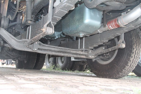 中國(guó)重汽 HOWO重卡 340馬力 6X4 國(guó)四自卸車(U型斗新型渣土車)(ZZ3257N3847D1)