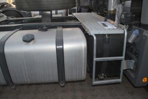 奔馳Actros重卡 408馬力 4X2 國(guó)四 牽引車(chē)(型號(hào)1841)