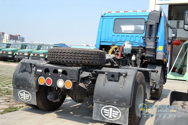 一汽解放青島 龍V 165馬力 4×2 國(guó)四牽引車 CA4085PK2E4A80