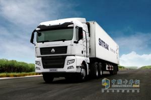 中國(guó)重汽 SITRAK 440馬力 6×4 國(guó)四牽引車(chē)