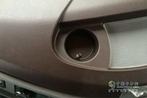 東風商用車 天龍旗艦 480馬力 6x4 國四 標配牽引車