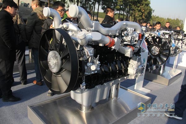 中國重汽 MT13國五系列燃?xì)鈾C