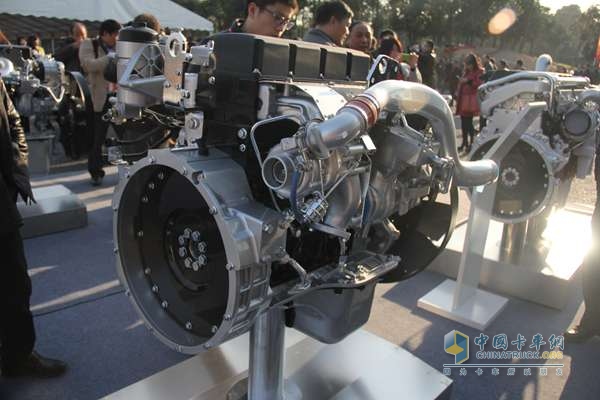 中國重汽 MC13.54-50 540馬力 國五發(fā)動(dòng)機(jī)