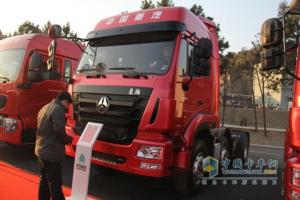 中國重汽 豪沃J5G 346馬力 6X2 國四牽引車(469后橋)