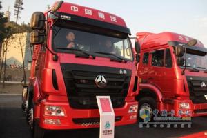 中國重汽 豪沃J5G 346馬力 6X2 國四牽引車(469后橋)