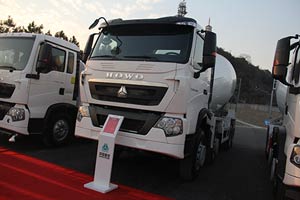 中國重汽 T7H 400馬力 8X4 攪拌車 中國重汽 T7H 400馬力 8X4 攪拌車