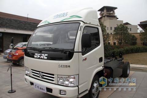 東風(fēng)多利卡 朝柴102馬力 4X2 國(guó)五 載貨車