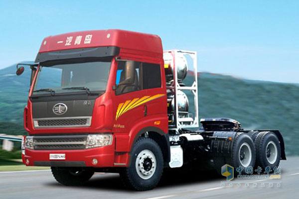 一汽解放青島LNG牽引車(chē)