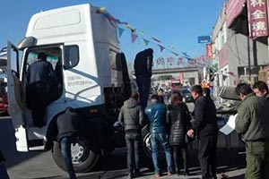 大品牌戰(zhàn)略 全新斯太爾引領(lǐng)新潮流