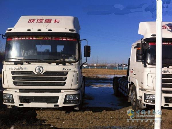 促銷:陜汽F3000天然氣牽引車現(xiàn)價22.8萬