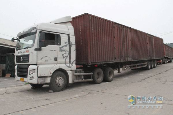 首臺運(yùn)行里程超50萬公里的重汽SITARK?汕德卡