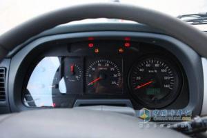 瑞沃中卡濰柴國(guó)四220馬力 6×2 平板車