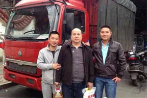 中國(guó)重汽HOWO輕卡為株洲用戶帶去福利