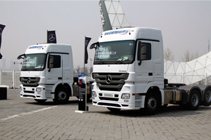 奔馳 Actros 1841 LS旗艦版 410馬力4X2 國四牽引車 奔馳 Actros 1841 LS旗艦版 410馬力4X2 國四牽引車