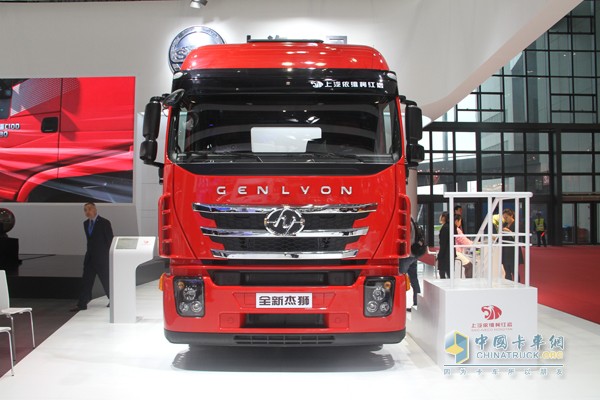 搭載紅巖杰時(shí)達(dá)GEN-Star車(chē)聯(lián)網(wǎng)系統(tǒng)的全新杰獅