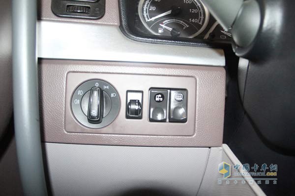 空調和照明系統(tǒng)