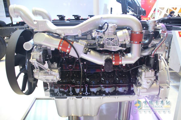中國重汽 MT13國五系列燃?xì)鈾C