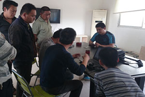 重汽杭發(fā)深入一線，為服務(wù)站人員及用戶培訓(xùn)氣體機知識