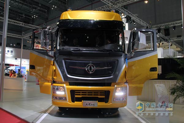 東風(fēng)商用車 天龍旗艦  6 ×4 牽引車 康明斯480馬力