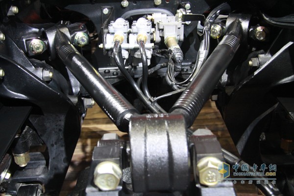 一汽解放 J6領(lǐng)航版 錫柴460馬力 6x4牽引車