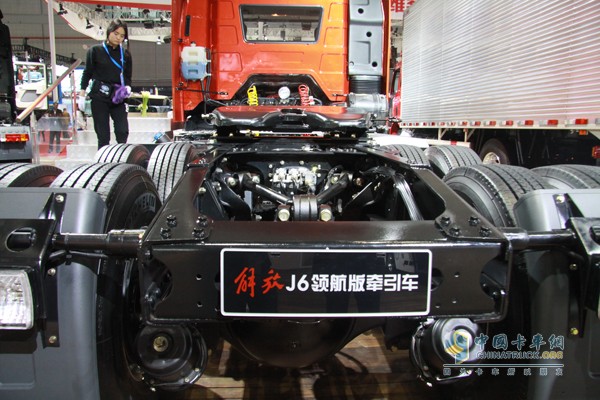 一汽解放 J6領(lǐng)航版 錫柴460馬力 6x4牽引車