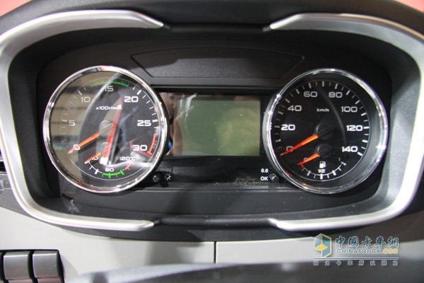 一汽解放 J6領(lǐng)航版 錫柴460馬力 6x4牽引車