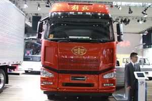 一汽解放 J6領(lǐng)航版 錫柴460馬力 6x4牽引車 一汽解放 J6領(lǐng)航版 錫柴460馬力 6x4牽引車